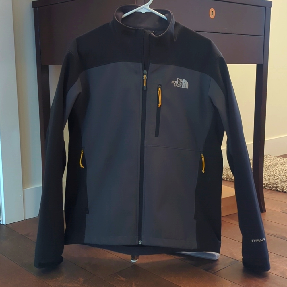 The North Face Apex Soft Shell Jacket, Black/Grey, Men's Medium M